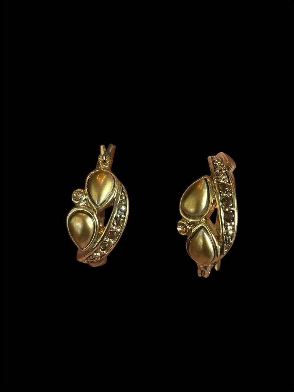 Vtg Goldtone Champagne Rhinestone Hoop Earrings